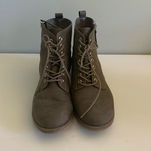 Size 7.5 greenish boots